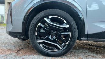 Peugeot 3008 73kWh GT SUV 5dr Electric Auto (210 ps)