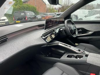 Peugeot 3008 73kWh GT SUV 5dr Electric Auto (210 ps)