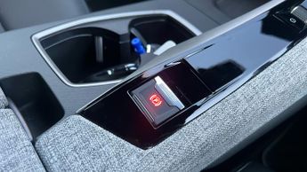 Peugeot 3008 73kWh GT SUV 5dr Electric Auto (210 ps)