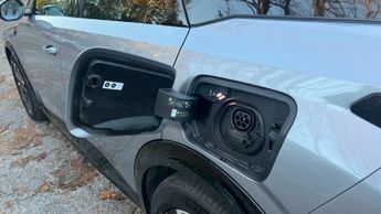 Peugeot 3008 73kWh GT SUV 5dr Electric Auto (210 ps)