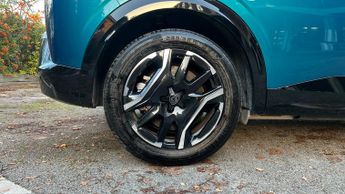 Peugeot 3008 73kWh GT SUV 5dr Electric Auto (210 ps)