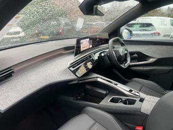 Peugeot 3008 73kWh GT SUV 5dr Electric Auto (210 ps)