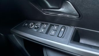 Peugeot 3008 73kWh GT SUV 5dr Electric Auto (210 ps)