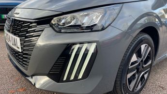 Peugeot 208 50kWh Allure Hatchback 5dr Electric Auto (7.4kW Charger) (136 ps