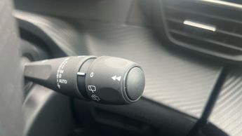 Peugeot 2008 50kWh GT SUV 5dr Electric Auto (7kW Charger) (136 ps)