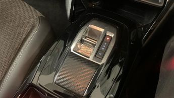 Peugeot 208 1.2 HYBRID Allure Hatchback 5dr Petrol Hybrid e-DSC6 Euro 6 (s/s