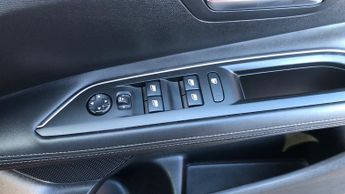 Peugeot 3008 SUV 1.2 PureTech GPF Allure SUV 5dr Petrol EAT Euro 6 (s/s) (130 ps)