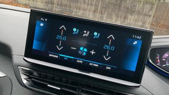 Peugeot 3008 SUV 1.2 HYBRID Allure Premium + SUV 5dr Petrol Hybrid e-DSC6 Euro 6 