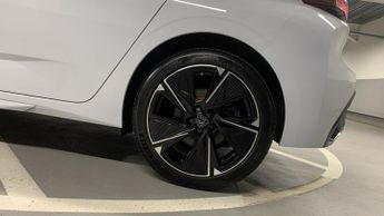 Peugeot 308 54kWh GT Hatchback 5dr Electric Auto (156 ps)