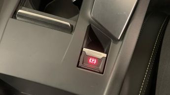 Peugeot 308 54kWh GT Hatchback 5dr Electric Auto (156 ps)