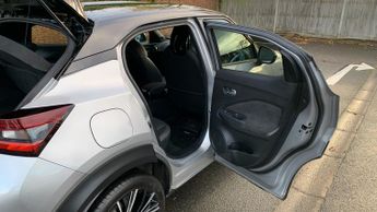 Nissan Juke 1.0 DIG-T Tekna+ SUV 5dr Petrol DCT Auto Euro 6 (s/s) (117 ps)