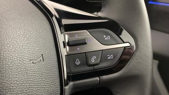 Peugeot 308 54kWh First Edition Hatchback 5dr Electric Auto (156 ps)