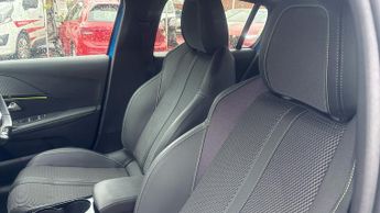 Peugeot 208 1.2 HYBRID GT Hatchback 5dr Petrol Hybrid e-DSC6 Euro 6 (s/s) (1