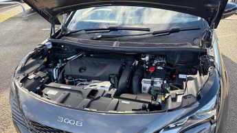 Peugeot 3008 SUV 1.6 13.2kWh Allure Premium SUV 5dr Petrol Plug-in Hybrid e-EAT E