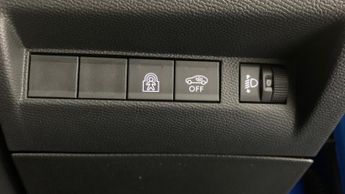 Peugeot 208 50kWh Allure Hatchback 5dr Electric Auto (7.4kW Charger) (136 ps