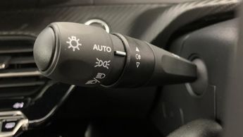 Peugeot 208 50kWh Allure Hatchback 5dr Electric Auto (7.4kW Charger) (136 ps
