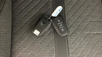 Peugeot 208 50kWh Allure Hatchback 5dr Electric Auto (7.4kW Charger) (136 ps