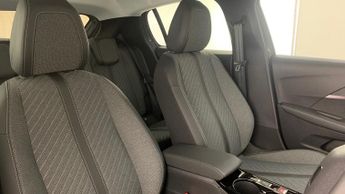 Peugeot 208 50kWh Allure Hatchback 5dr Electric Auto (7.4kW Charger) (136 ps