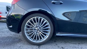 Mercedes-benz A Class 1.3 A200h MHEV AMG Line (Premium Plus) Hatchback 5dr Petrol Hybr