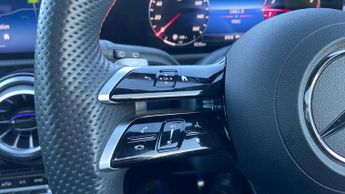 Mercedes-benz A Class 1.3 A200h MHEV AMG Line (Premium Plus) Hatchback 5dr Petrol Hybr