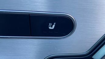 Mercedes-benz A Class 1.3 A200h MHEV AMG Line (Premium Plus) Hatchback 5dr Petrol Hybr