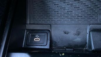 Mercedes-benz A Class 1.3 A200h MHEV AMG Line (Premium Plus) Hatchback 5dr Petrol Hybr