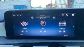 Mercedes-benz A Class 1.3 A200h MHEV AMG Line (Premium Plus) Hatchback 5dr Petrol Hybr