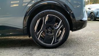 Peugeot 3008 73kWh GT SUV 5dr Electric Auto (210 ps)