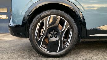 Peugeot 3008 73kWh GT SUV 5dr Electric Auto (210 ps)