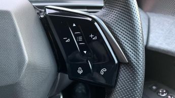 Peugeot 3008 73kWh GT SUV 5dr Electric Auto (210 ps)