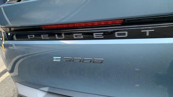 Peugeot 3008 73kWh GT SUV 5dr Electric Auto (210 ps)