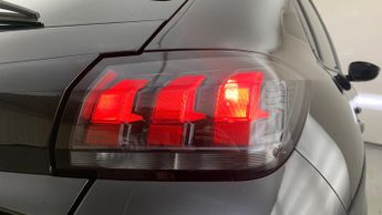 Peugeot 208 1.2 PureTech Active Premium + Hatchback 5dr Petrol EAT Euro 6 (s