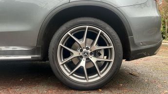 Mercedes-benz Glc 2.0 GLC300d AMG Line (Premium Plus) SUV 5dr Diesel G-Tronic+ 4MA