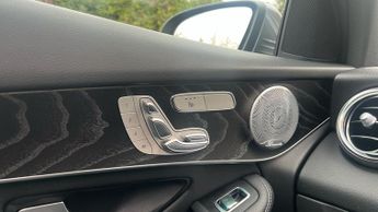 Mercedes-benz Glc 2.0 GLC300d AMG Line (Premium Plus) SUV 5dr Diesel G-Tronic+ 4MA