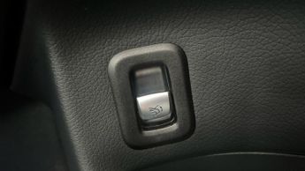 Mercedes-benz Glc 2.0 GLC300d AMG Line (Premium Plus) SUV 5dr Diesel G-Tronic+ 4MA