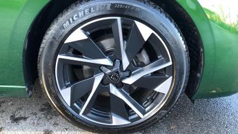 Peugeot 308 1.2 PureTech Allure Premium Hatchback 5dr Petrol EAT Euro 6 (s/s