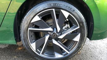 Peugeot 308 1.2 PureTech Allure Premium Hatchback 5dr Petrol EAT Euro 6 (s/s