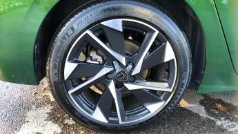 Peugeot 308 1.2 PureTech Allure Premium Hatchback 5dr Petrol EAT Euro 6 (s/s