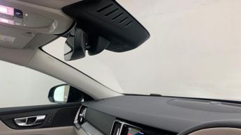 Volvo V60 2.0 B4 MHEV Plus Estate 5dr Petrol Hybrid DCT Auto Euro 6 (s/s) 