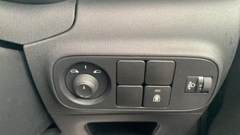 Citroen C3 1.2 PureTech PLUS EAT6 Euro 6 (s/s) 5dr