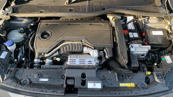 Peugeot 208 1.2 HYBRID Allure Hatchback 5dr Petrol Hybrid e-DSC6 Euro 6 (s/s