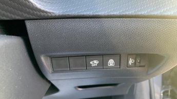 Peugeot 208 1.2 HYBRID Allure Hatchback 5dr Petrol Hybrid e-DSC6 Euro 6 (s/s