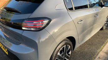 Peugeot 208 1.2 HYBRID Allure Hatchback 5dr Petrol Hybrid e-DSC6 Euro 6 (s/s