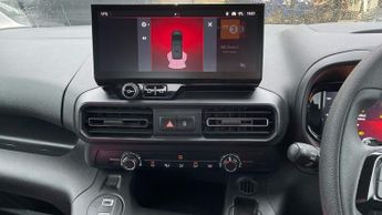 Vauxhall Combo Life Electric 52kWh Design XL MPV 5dr Electric Auto (7.4kW Charger) (136 ps)