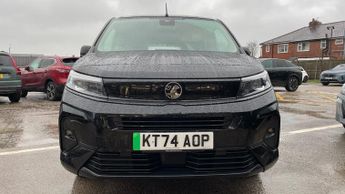 Vauxhall Combo Life Electric 52kWh Design XL MPV 5dr Electric Auto (7.4kW Charger) (136 ps)