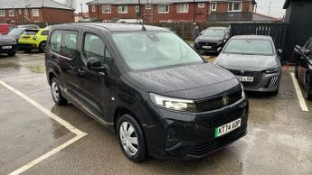 Vauxhall Combo Life Electric 52kWh Design XL MPV 5dr Electric Auto (7.4kW Charger) (136 ps)