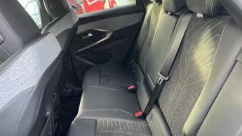 Peugeot 3008 SUV 1.2 HYBRID GT SUV 5dr Petrol Hybrid e-DSC6 Euro 6 (s/s) (136 ps)