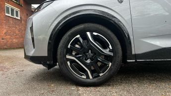 Peugeot 3008 73kWh GT SUV 5dr Electric Auto (210 ps)