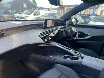 Peugeot 3008 73kWh GT SUV 5dr Electric Auto (210 ps)