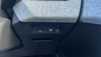 Peugeot 3008 73kWh GT SUV 5dr Electric Auto (210 ps)